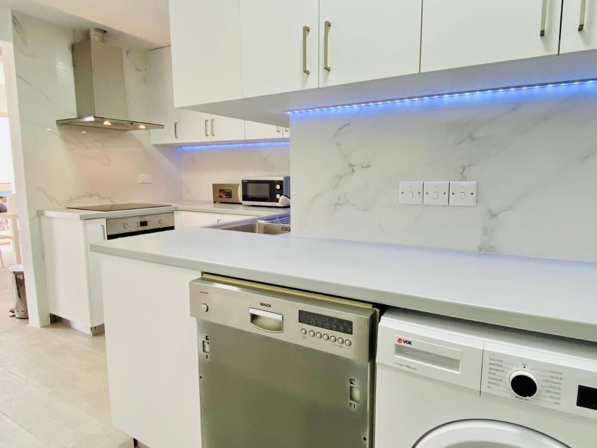 Basillica 3 Bedrooms Apartment Paphos Eksteriør billede
