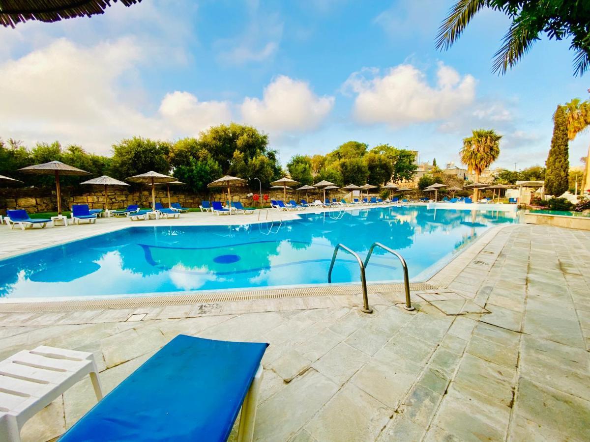Basillica 3 Bedrooms Apartment Paphos Eksteriør billede
